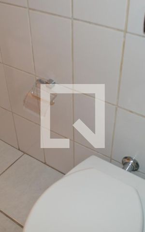 Casa para alugar com 110m², 2 quartos e 2 vagasBanheiro Social