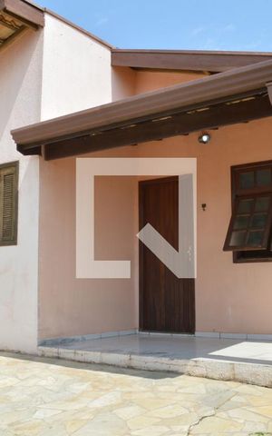Casa para alugar com 110m², 2 quartos e 2 vagasFrente 
