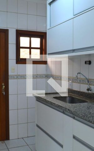 Casa para alugar com 110m², 2 quartos e 2 vagasCozinha