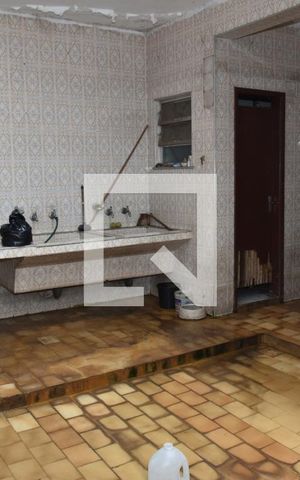 Casa para alugar com 371m², 3 quartos e 8 vagasQuintal