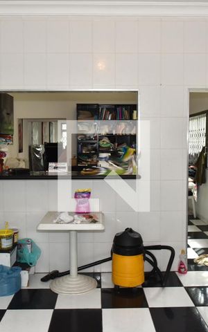 Casa para alugar com 371m², 3 quartos e 8 vagasCozinha