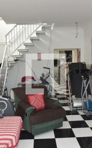 Casa para alugar com 371m², 3 quartos e 8 vagasSala