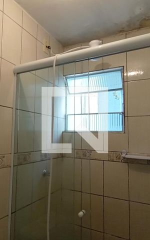 Casa à venda com 130m², 4 quartos e 2 vagas Casa à venda com 130m², 4 quartos e 2 vagasBanheiro 3