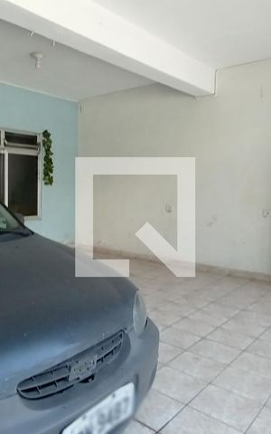 Casa à venda com 130m², 4 quartos e 2 vagas Casa à venda com 130m², 4 quartos e 2 vagasGaragem
