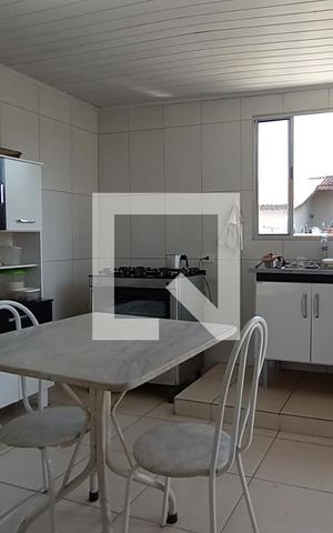 Casa à venda com 130m², 4 quartos e 2 vagas Casa à venda com 130m², 4 quartos e 2 vagasCozinha