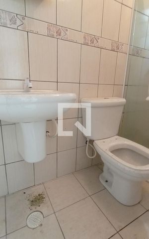 Casa à venda com 130m², 4 quartos e 2 vagas Casa à venda com 130m², 4 quartos e 2 vagasBanheiro 3