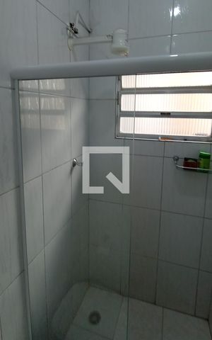 Casa à venda com 130m², 4 quartos e 2 vagas Casa à venda com 130m², 4 quartos e 2 vagasBanheiro 2
