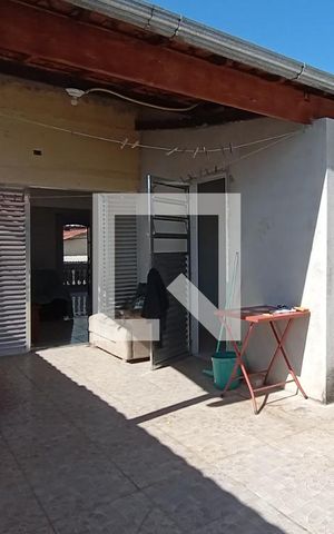 Casa à venda com 130m², 4 quartos e 2 vagas Casa à venda com 130m², 4 quartos e 2 vagasQuintal