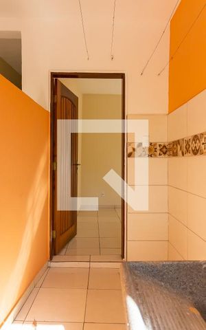 Casa para alugar com 50m², 1 quarto e sem vaga Casa para alugar com 50m², 1 quarto e sem vagaÁrea de Serviço