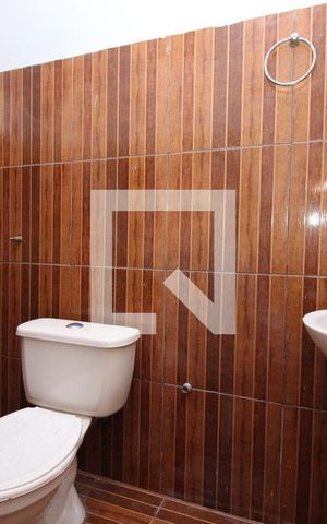Casa para alugar com 40m², 2 quartos e sem vagaBanheiro Social