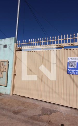 Casa para alugar com 40m², 2 quartos e sem vagaFachada