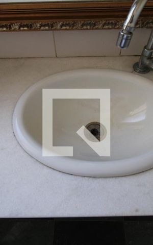 Apartamento à venda com 47m², 1 quarto e sem vagaBanheiro