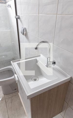 Casa à venda com 189m², 3 quartos e 4 vagas Casa à venda com 189m², 3 quartos e 4 vagasBanheiro Social