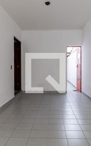 Casa à venda com 189m², 3 quartos e 4 vagas Casa à venda com 189m², 3 quartos e 4 vagasEntrada