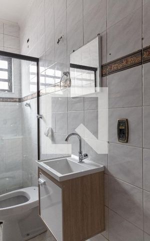 Casa à venda com 189m², 3 quartos e 4 vagas Casa à venda com 189m², 3 quartos e 4 vagasBanheiro Social