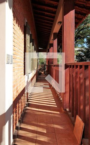 Casa à venda com 630m², 5 quartos e 8 vagasVaranda