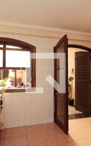 Casa à venda com 630m², 5 quartos e 8 vagasCasa do Caseiro
