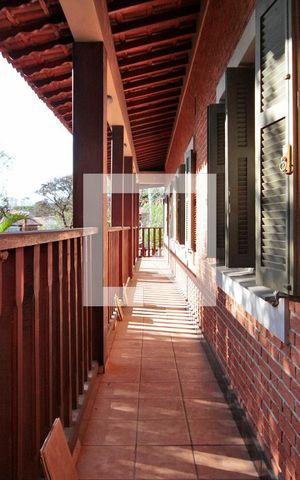 Casa à venda com 630m², 5 quartos e 8 vagasVaranda