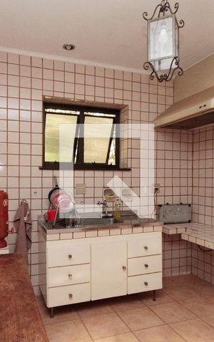 Casa à venda com 630m², 5 quartos e 8 vagasPiso Inferior