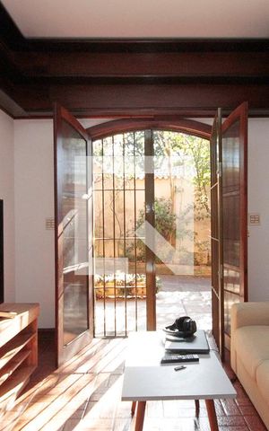Casa à venda com 630m², 5 quartos e 8 vagasPiso Inferior