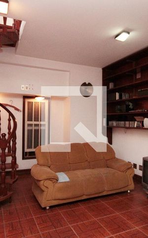 Casa à venda com 630m², 5 quartos e 8 vagasPiso Inferior