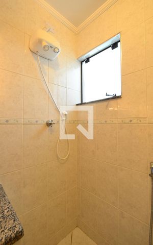 Casa à venda com 250m², 3 quartos e 3 vagasBanheiro Social