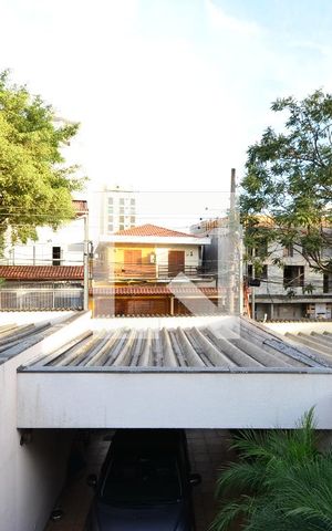 Casa à venda com 250m², 3 quartos e 3 vagasSuíte