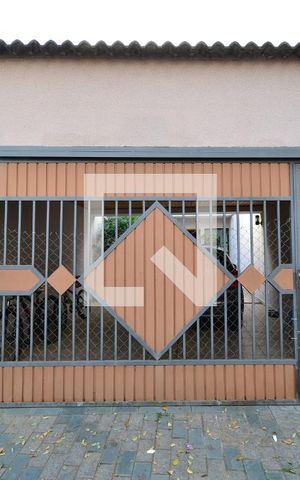 Casa à venda com 250m², 3 quartos e 3 vagasFachada da Casa