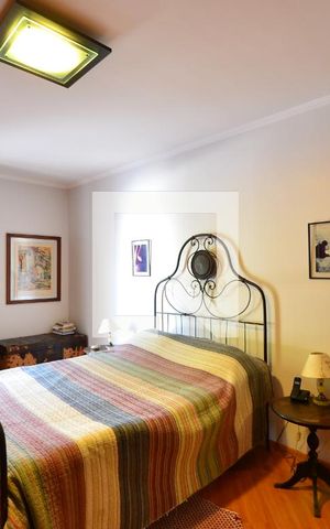 Casa à venda com 250m², 3 quartos e 3 vagasSuíte