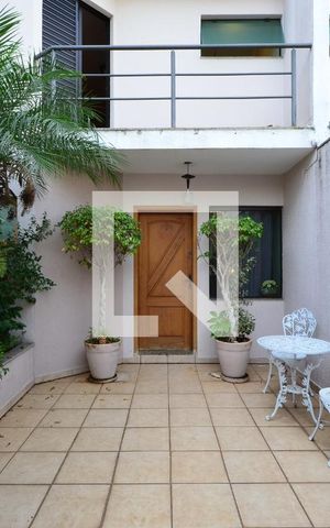 Casa à venda com 250m², 3 quartos e 3 vagasGaragem