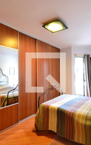 Casa à venda com 250m², 3 quartos e 3 vagasSuíte