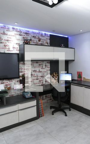 Casa à venda com 84m², 2 quartos e 2 vagasSala
