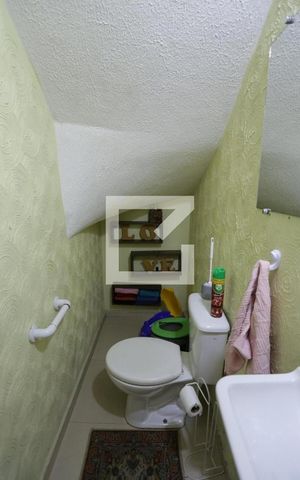 Casa à venda com 84m², 2 quartos e 2 vagasLavabo