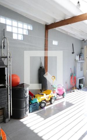 Casa à venda com 84m², 2 quartos e 2 vagasChurrasqueira - Garagem
