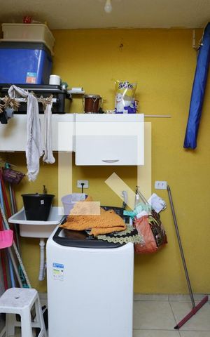 Casa à venda com 84m², 2 quartos e 2 vagasÁrea de Serviço