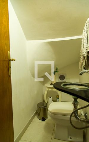 Casa à venda com 146m², 3 quartos e 2 vagas Casa à venda com 146m², 3 quartos e 2 vagasLavabo