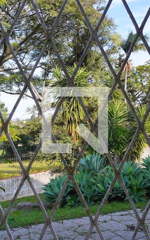 Casa para alugar com 370m², 5 quartos e 5 vagasQuarto 1 - Vista