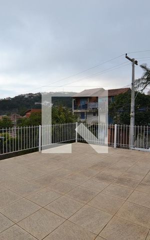Casa à venda com 120m², 3 quartos e 2 vagasTerraço