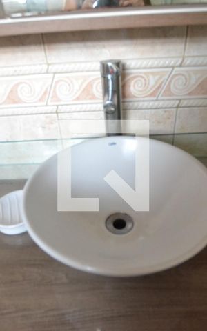 Casa à venda com 120m², 3 quartos e 2 vagasBanheiro