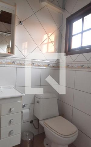 Casa à venda com 120m², 3 quartos e 2 vagasBanheiro