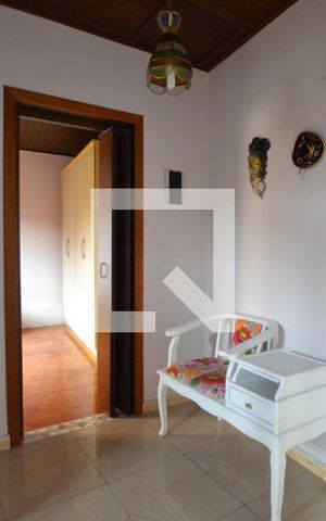 Casa à venda com 120m², 3 quartos e 2 vagasHall