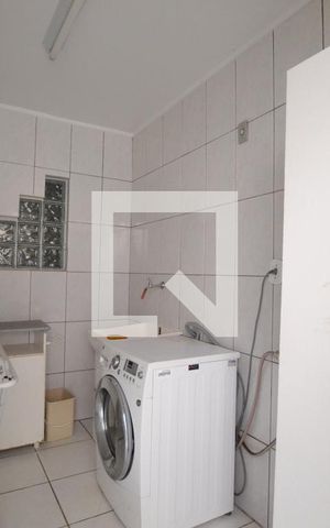 Casa à venda com 120m², 3 quartos e 2 vagasÁrea de Serviço