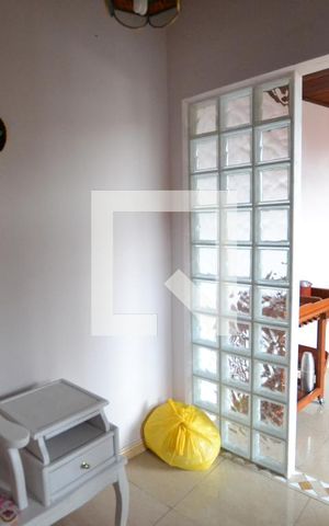 Casa à venda com 120m², 3 quartos e 2 vagasHall