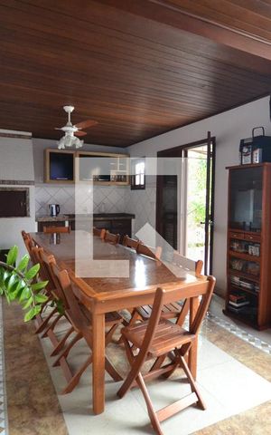 Casa à venda com 120m², 3 quartos e 2 vagasEspaço Gourmet