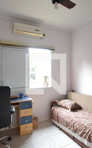 Casa à venda com 120m², 3 quartos e 2 vagasQuarto 2
