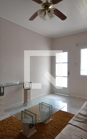 Casa à venda com 120m², 3 quartos e 2 vagasSala