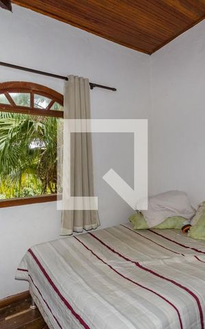 Casa à venda com 180m², 4 quartos e 2 vagas Casa à venda com 180m², 4 quartos e 2 vagasQuarto 3