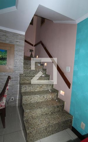 Casa à venda com 277m², 3 quartos e 2 vagasSala