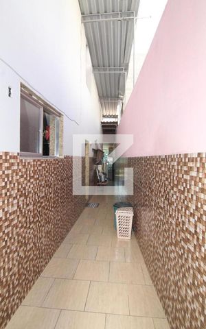 Casa à venda com 277m², 3 quartos e 2 vagasCorredor Lateral