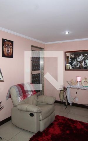 Casa à venda com 277m², 3 quartos e 2 vagasSala